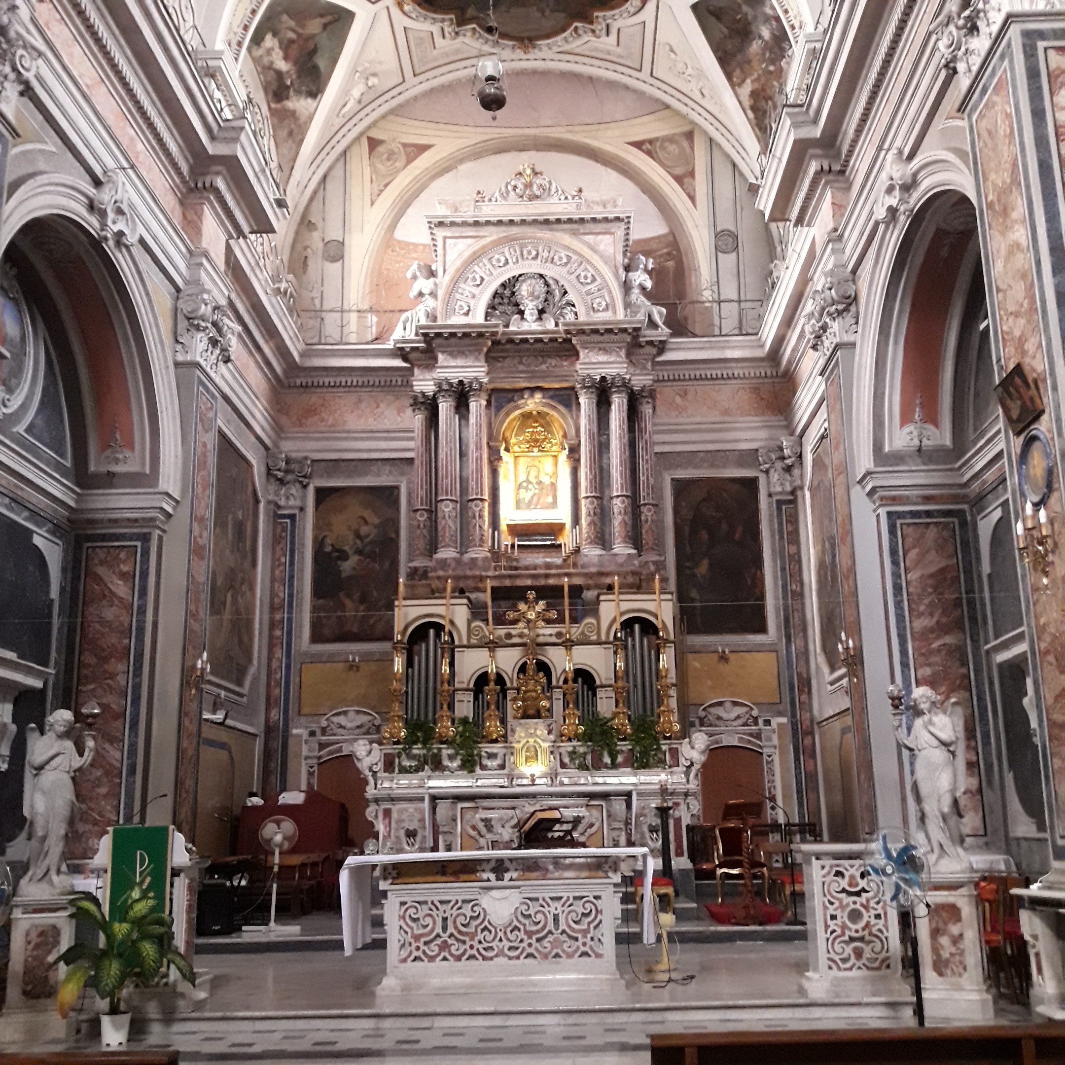 Saint
      Agostino's church in Ercolano